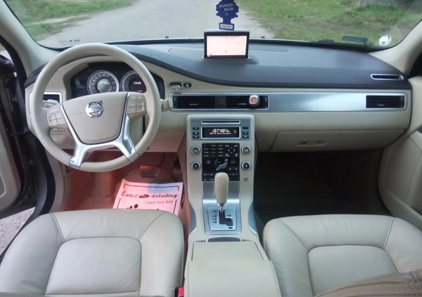 Volvo XC 70 cena 47500 przebieg: 266000, rok produkcji 2010 z Sandomierz małe 37